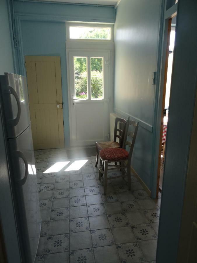 Villa Cour Et Jardin Revin  Esterno foto
